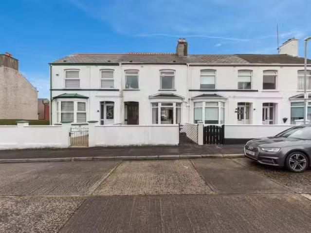 17 Bloomfield Gardens