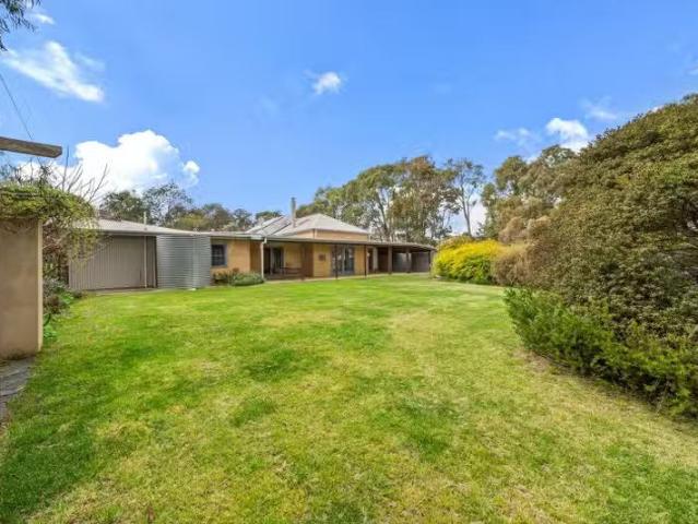 17 Camp Street, Sutton NSW 2620