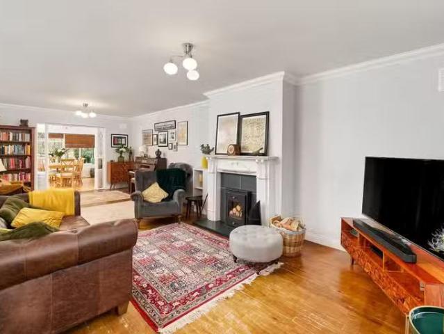 17 Castleview, Athlumney, Navan, Co. Meath, C15N5X7 is for sale