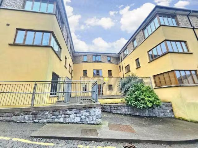 17 Castlegate Apartments, Bullock Lane, Main Street, Townparks.