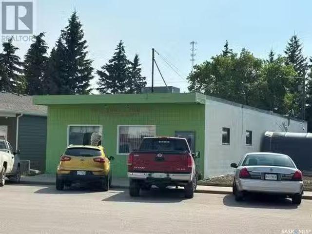 17 Centre Street, Neilburg, SK, S0M 2C0 commercial for sale.