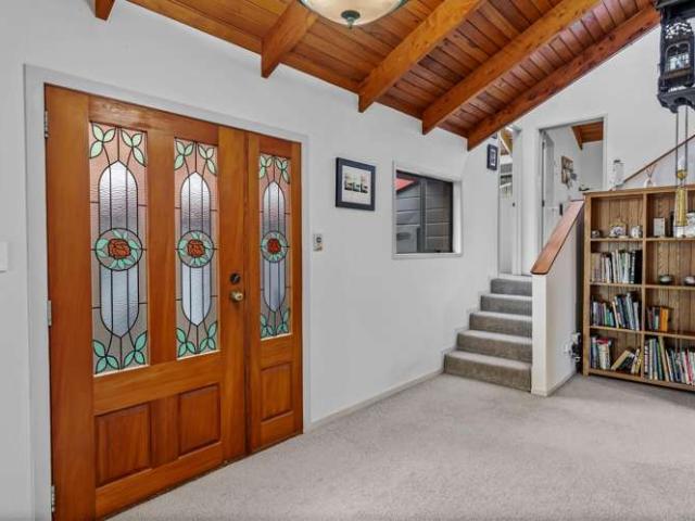 17 Cockle Place, Stillwater, Rodney