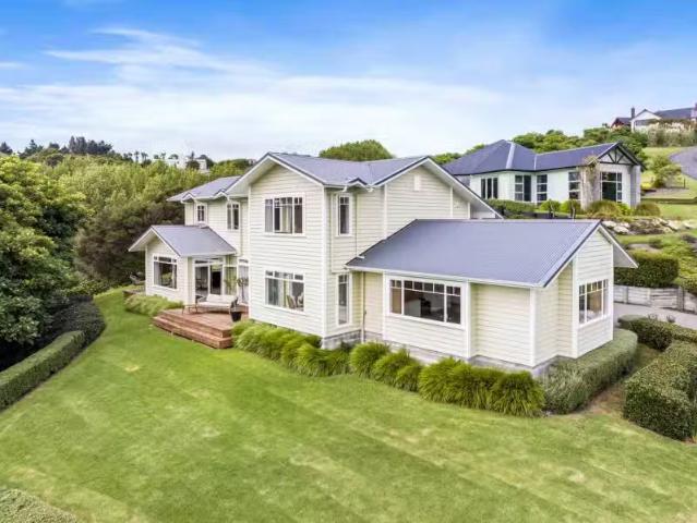 17 Coronet Lane, Flat Bush, Manukau City For Sale