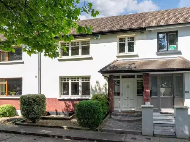 17 Dale Close, Stillorgan, Co. Dublin, A94V221 is for sale