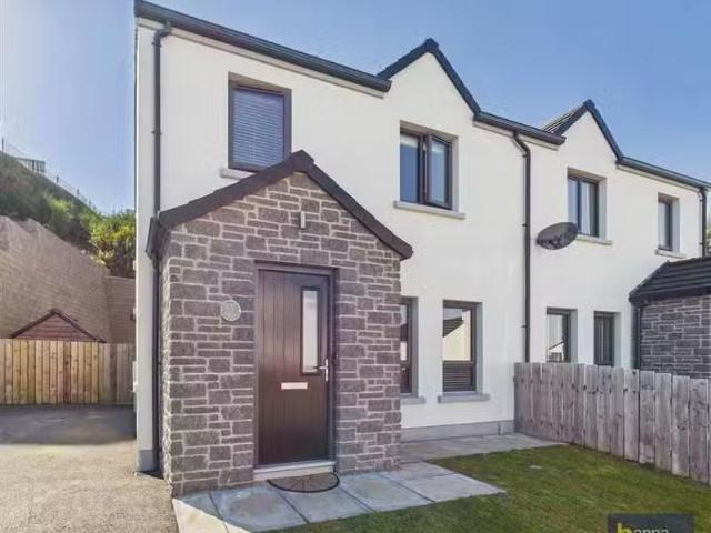 17 Dargan Close