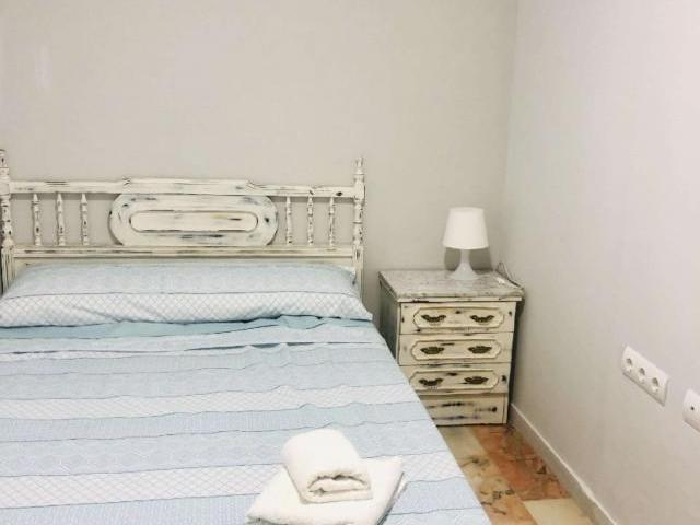 17 Dormitorio Shared Living/Roommate Seville Seville LS84908169