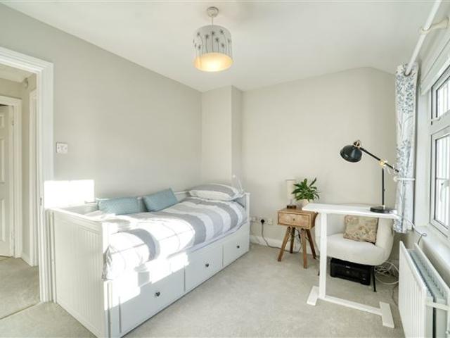 17 Eden Villas, Glasthule, County Dublin Tom O'Higgins Estate Agent 4899 MyHome. Ie Residential