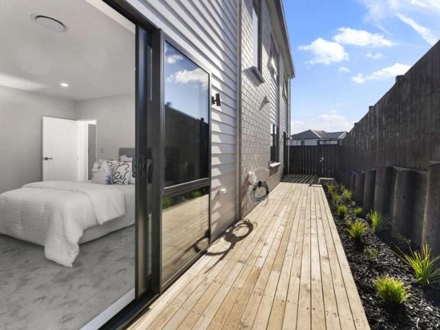 17 Emerald Avenue, Karaka, Franklin