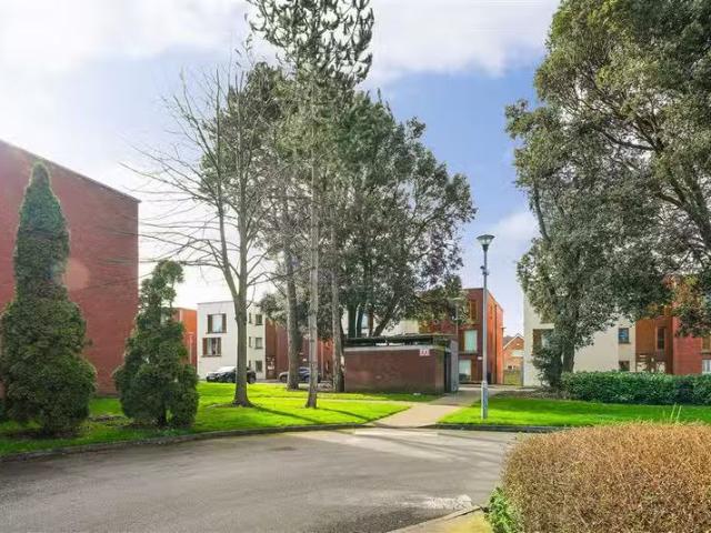 17 Fort Ostman, Old County Glen, Crumlin, Dublin 12, D12 FD42