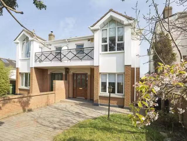 17 Glen Ellan Close, Swords, Co. Dublin, K67Y157 is for sale