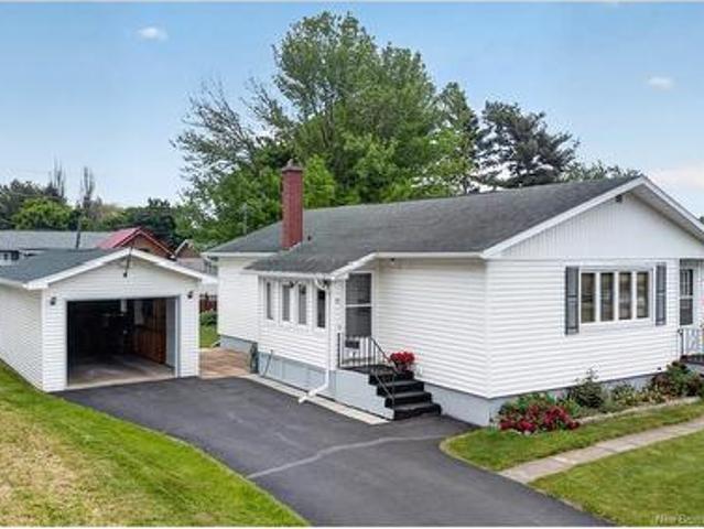 17 Hazelton Ave, Moncton, NB, E1A 4J5 house for sale | Listing ID NB141913 | Royal LePage