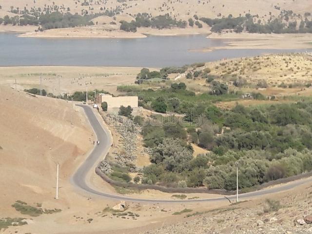17 hectares titré lac takerkoust
