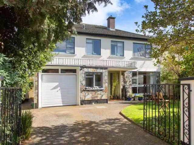 17 King Edward Lawn, Bray, Bray, Co. Wicklow, A98D500 is for s.