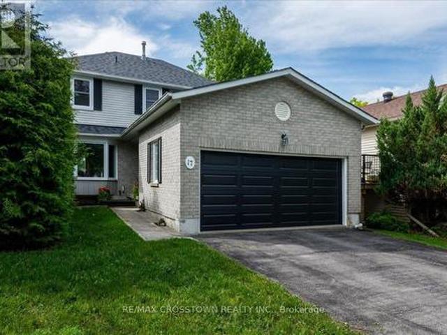 17 Knicely Road, Barrie, ON, L4N 6T8 house for sale | Listing ID S13438 | Royal LePage
