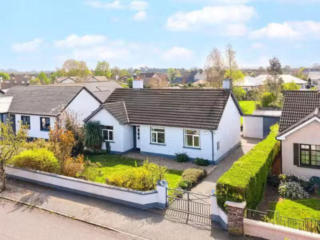17 Larkfield, Rathnapish, Carlow Town, Co. Carlow, R93NP96 is.
