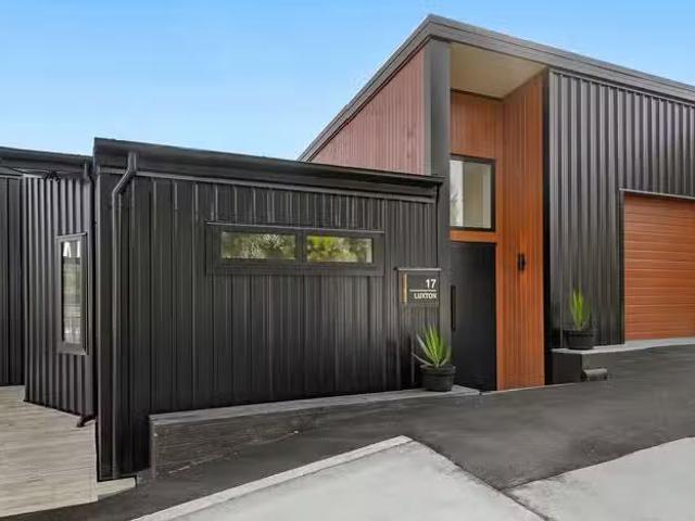 17 Luxton Place, Mount Pleasant, NZ 8081 House for Sale