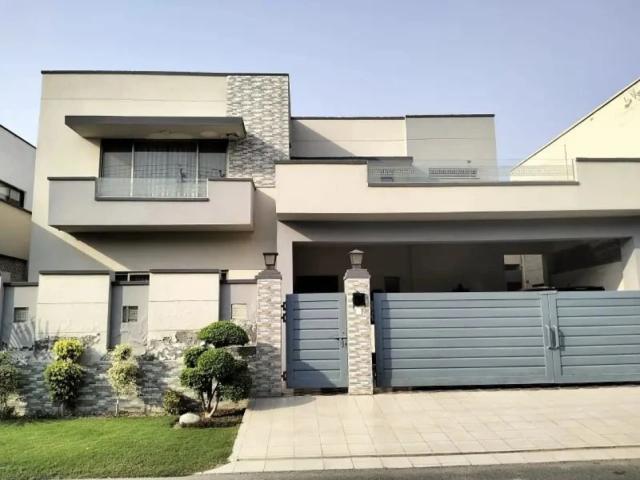 17 Marla Brig house well maintained avaialble for sale Lahore Askari ID 97570