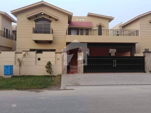 17 Marla Brigadier House For Sale Sector F