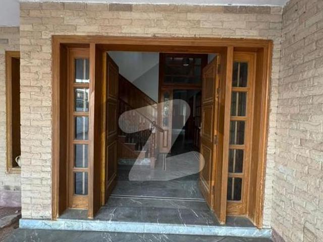 17 Marla House For Sale On Main Sarfaraz Rafiqui Road Lahore Cantt. Sarfaraz Rafiqui Road