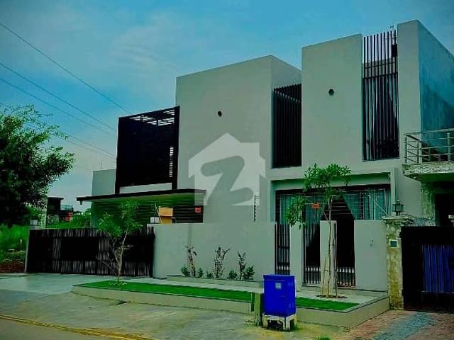 17 Marla House In MPCHS Block B For Sale At Good Location