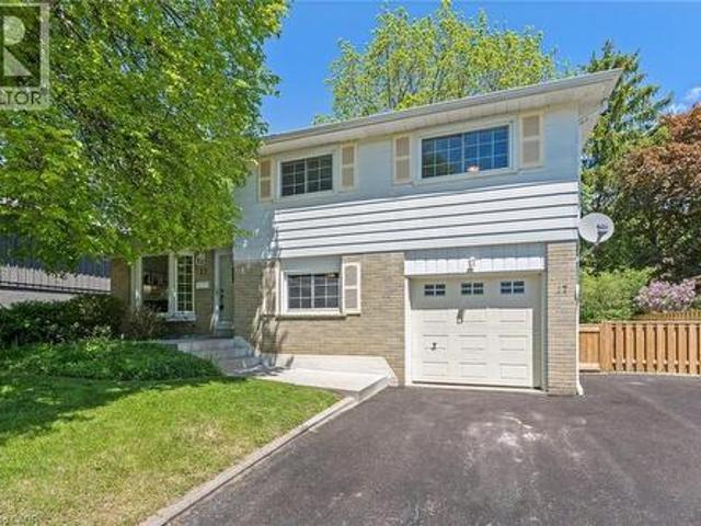 17 Metcalfe Court, Georgetown, ON, L7G 4N7 house for sale | Listing ID 40826 | Royal LePage