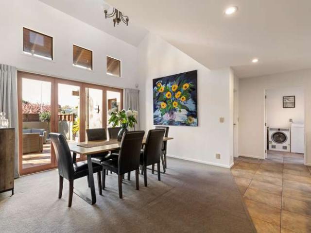 17 Montgomery Terrace, Hokowhitu, Palmerston North City