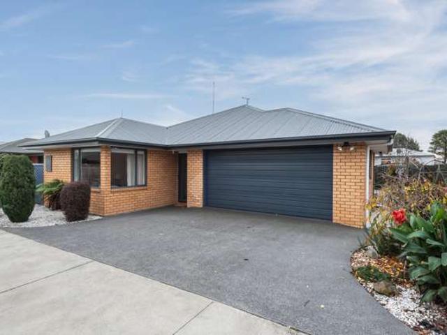 17 Nicholas Drive, Linwood, Christchurch City
