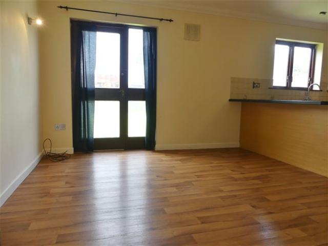 17, Old Court Avenue, Old Court, Tallaght, Dublin 24 Tom Maher & Co Ltd 4936 MyHome. Ie Residential