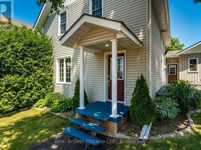 17 Peel Street, Penetanguishene, ON, L9M 1A5 house for sale | Listing ID S13540 | Royal LePage