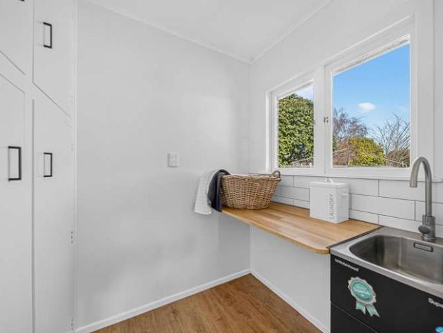 17 Philip Street, Carterton