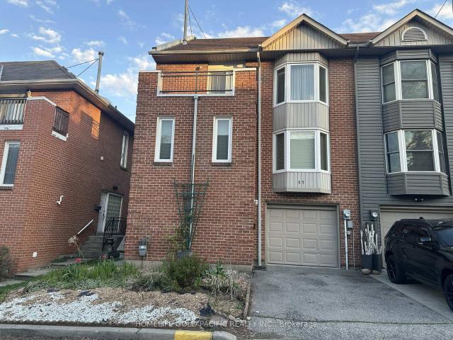 17 Protea Gardens, North York | 3Beds/3Bath, Townhouse, $3,900/mo | Condos. Ca