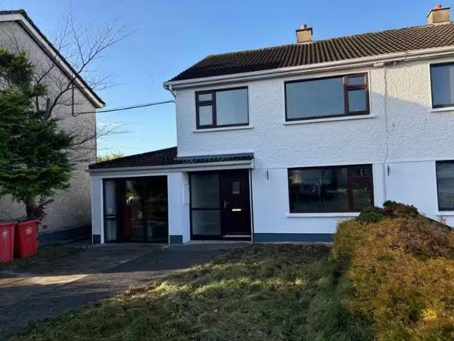 17 Sandyview Drive, Riverside, Tuam Road, Co. Galway, H91N295.