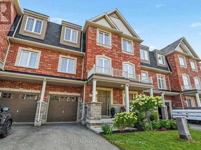 17 Savage Drive, Hamilton, ON, L8B 0A1 house for lease | Listing ID X13604 | Royal LePage