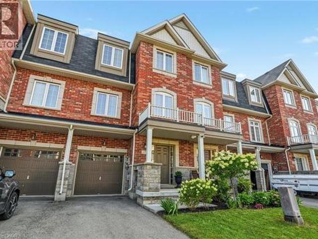 17 Savage Drive, Waterdown, ON, L8B 0A1 house for lease | Listing ID 40850 | Royal LePage