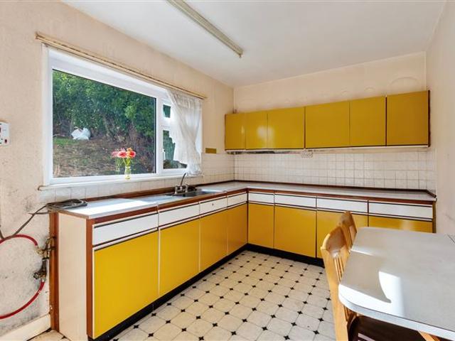 17 Slip Park, Bantry, Co. Cork Sherry FitzGerald O'Neill West Cork 4836 MyHome. Ie Residential