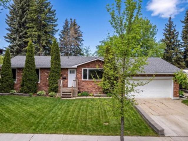 17 Spruce Crescent, St. Albert, AB, T8N 0H4 house for sale | Listing ID E4483 | Royal LePage