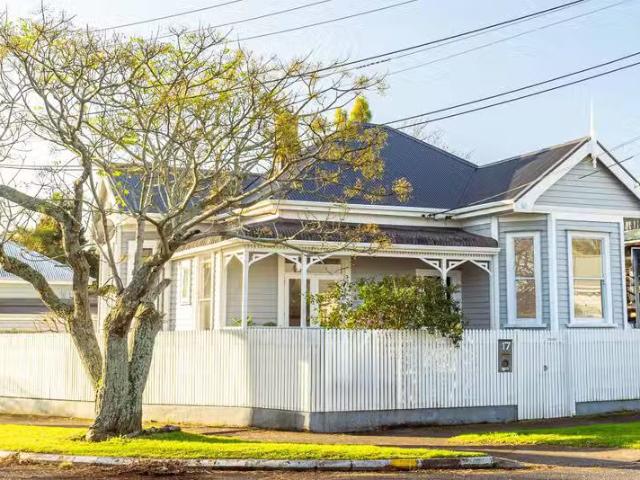 17 Sylvan Avenue West, Mount Eden, Auckland City For Sale