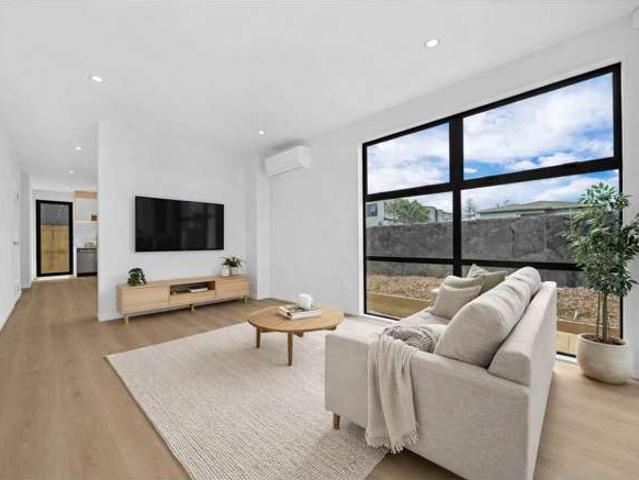 17A Henwood Road, Mangere East, Manukau City