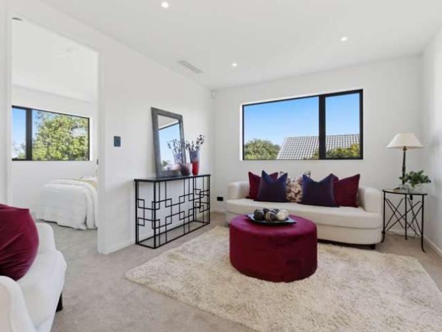 17C Hayes Place, Half Moon Bay, Manukau City