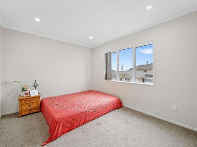 17D Prictor Street, Papakura