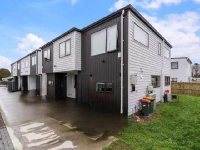 17E Brightwell Street, Papakura