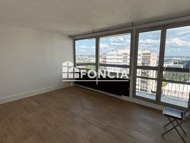 17e étage, vue dégagée, parking et cave – 3 chambres