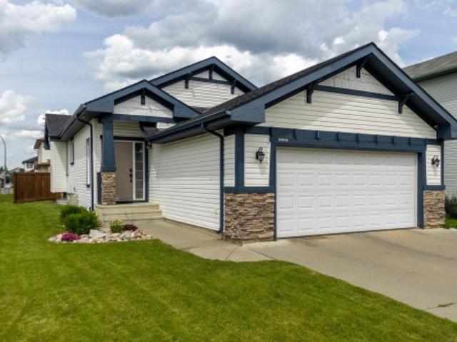 14040 Avenue Nw, Edmonton, AB, T6V 1Y2 house for sale | Listing ID E4499 | Royal LePage