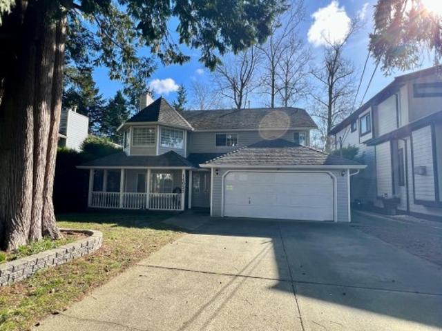 1405 Avenue, Surrey, BC, V3W 2B1 house for sale | Listing ID R3127 | Royal LePage