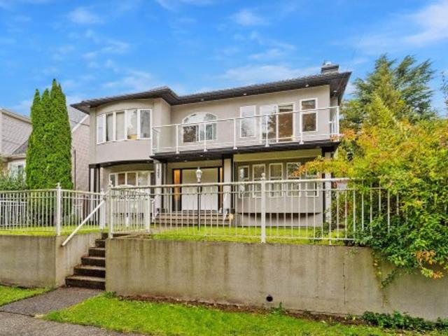 1405 Edinburgh Street, New Westminster, BC, V3M 2W3 house for sale | Listing ID R3121 | Royal LePage
