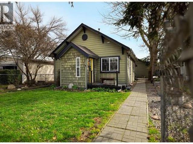 1409 Ethel Street, Kelowna, BC, V1Y 2X5 house for sale | Listing ID 10380 | Royal LePage