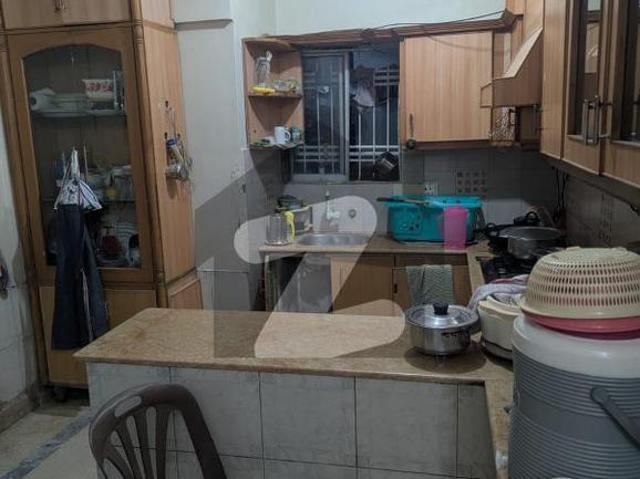 1400 SQFT FLAT FOR SALE Gulshan e Iqbal Block 11