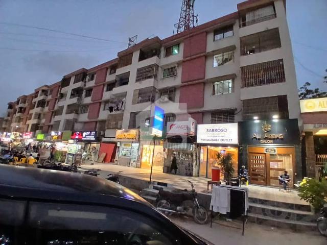 1400 Square Feet Flat In Gulshan e Iqbal Block 7 For sale At Good Location