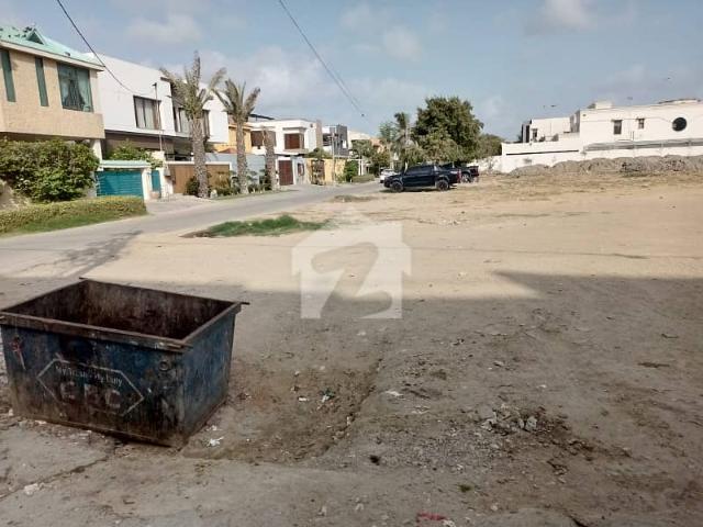 1400 Yards Divisible Plot With 90 Front For Sale At Posh Area Of Phase 4 Highly Demanded Area At Gizri Boulevard In Reasonable Demand