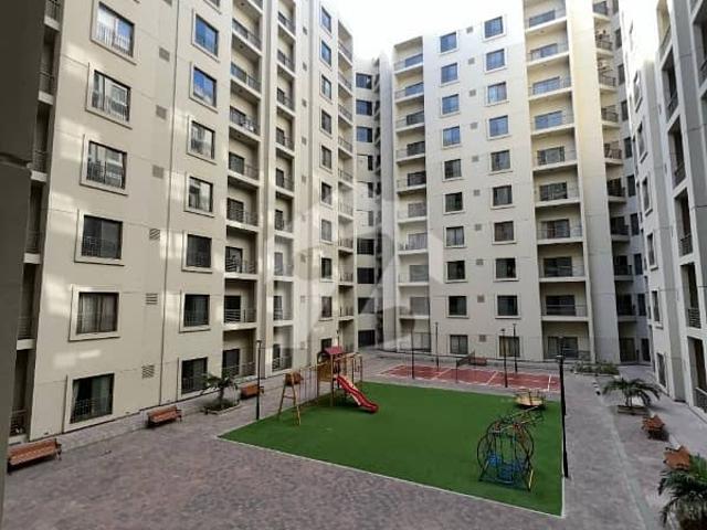 1400sq Ft 2BHK Luxury Flat READY TO MOVE available on cash/ instalments. Paragon Towers Are Available On SALE At Minimum Prices